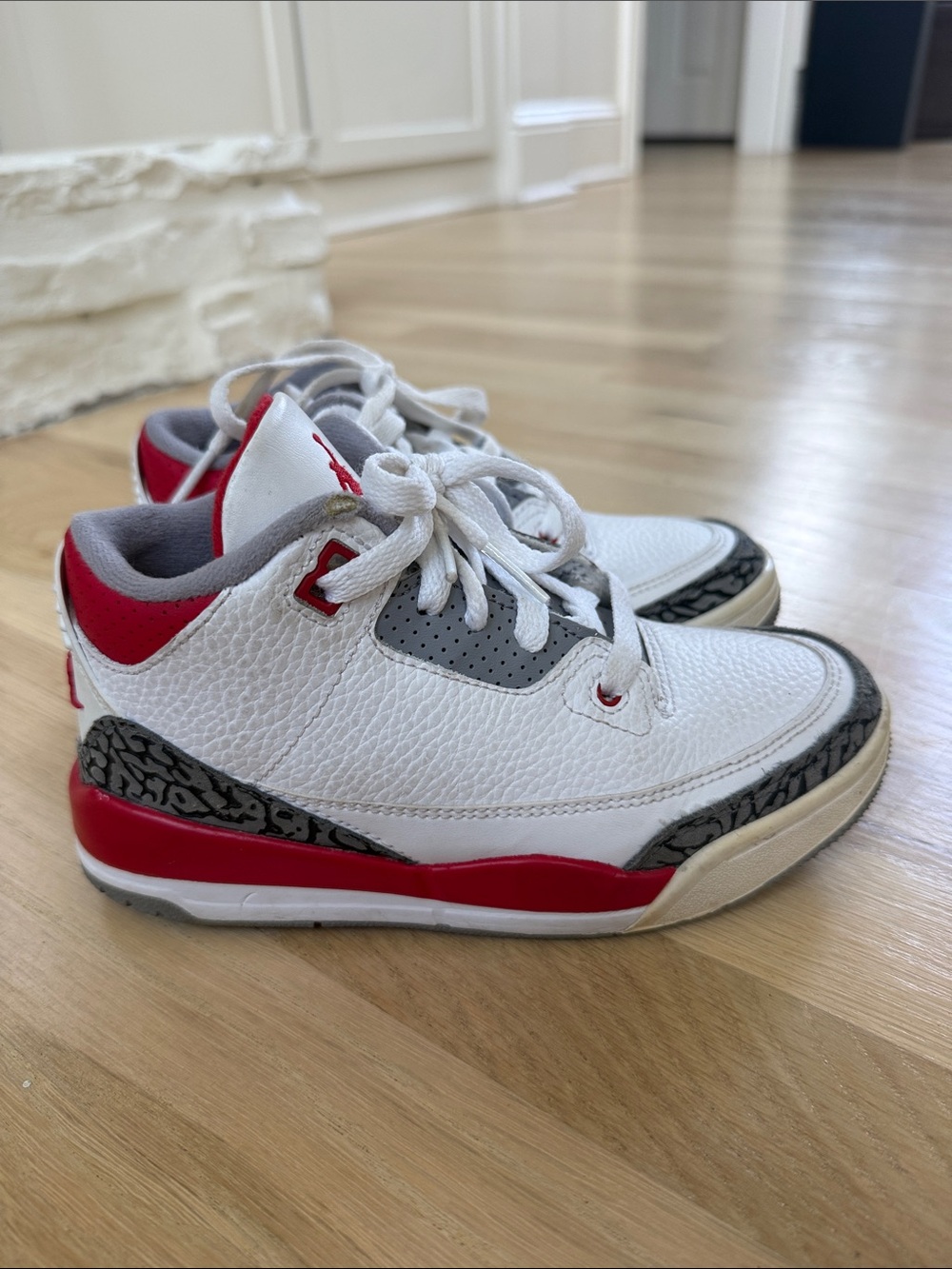 Jordan Kids White and Red Retro Basketball Sneakers